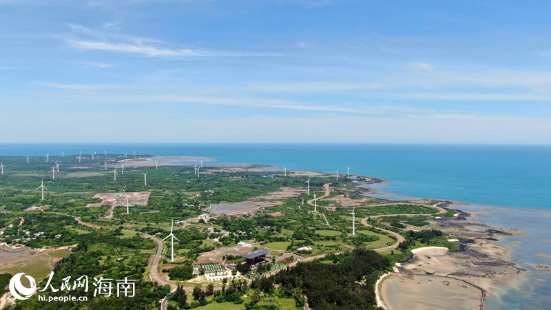 海南环岛旅游公路儋州段。人民网记者 符武平摄