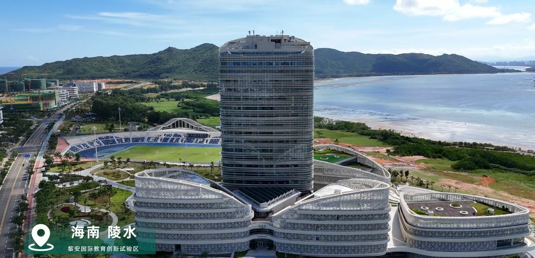 民族特色搭桥梁 这个图书馆不一般