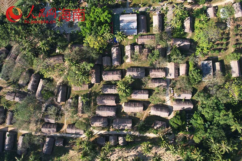 航拍东方市江边乡白查村。人民网记者 孟凡盛摄