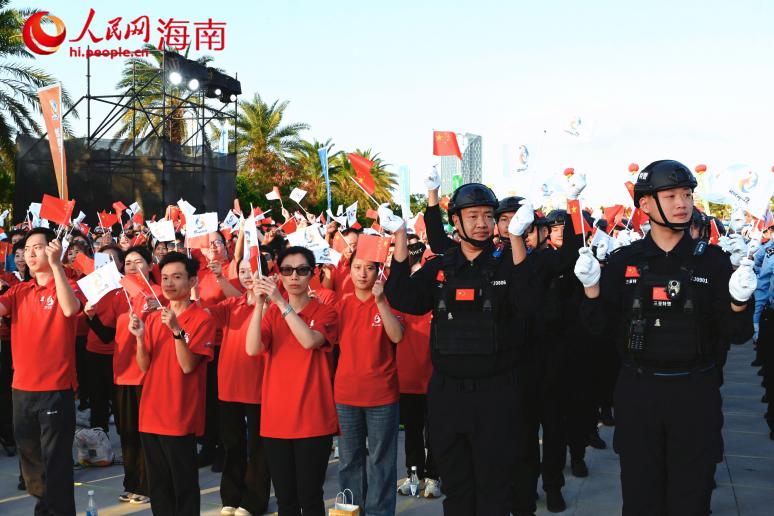 三亚亚沙会开幕倒计时100天誓师大会召开。实习生马宁紫摄