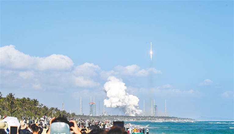 我国在文昌成功发射卫星互联网低轨19组卫星