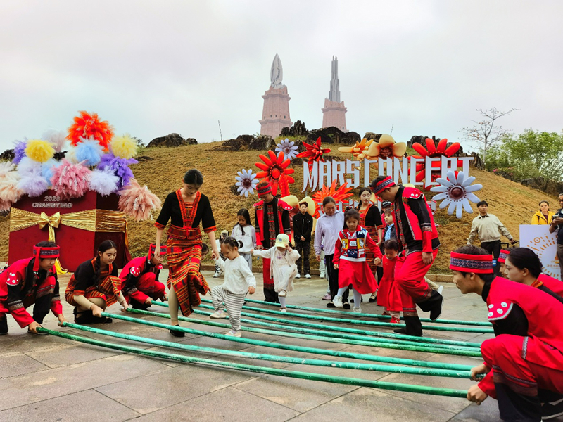 乐园的文娱表演。主办方供图