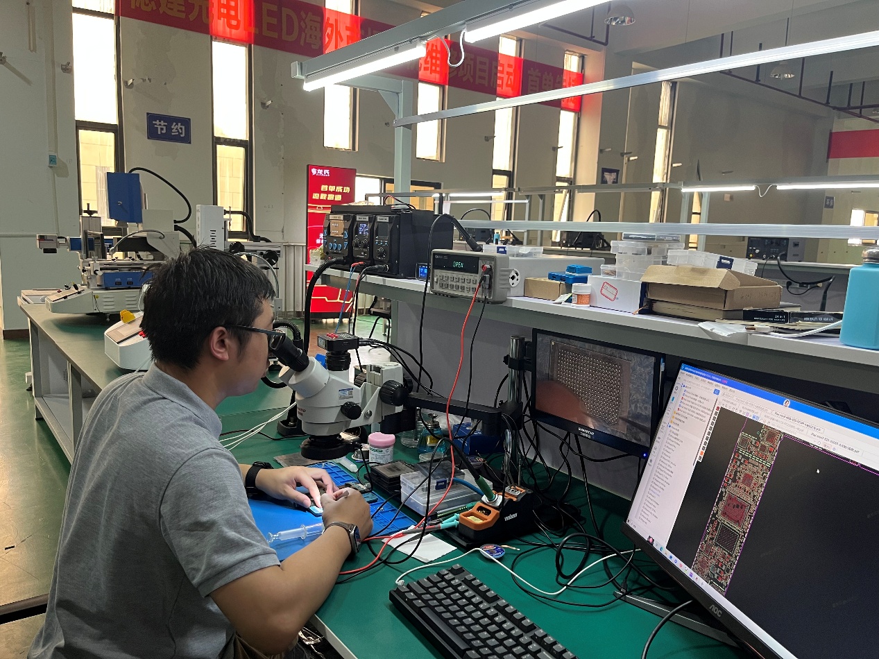 经济观察｜一副无线蓝牙耳机在海南的“重生之旅”