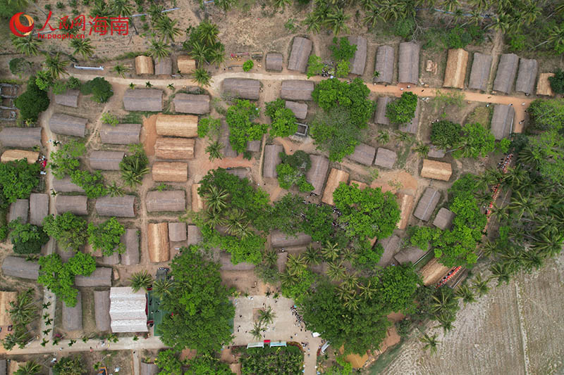 航拍白查村船型屋村落。 人民网记者 孟凡盛摄副本