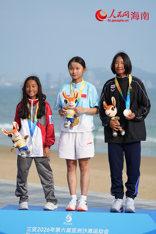 三亚亚沙会OP帆船比赛颁奖仪式。人民网记者 孟凡盛摄