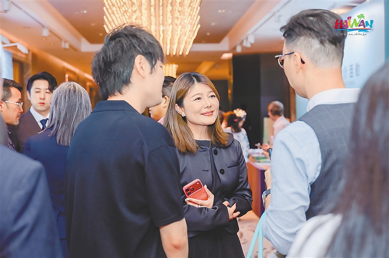 琼港代表交流。海南省旅游和文化广电体育厅供图