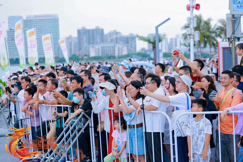2026年“海口杯”端午国际龙舟邀请赛现场。海口旅文局供图