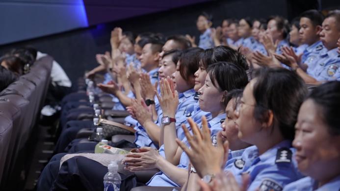 6月26日，电影《救赎者》首映礼暨全国公映启动仪式在海口举行。