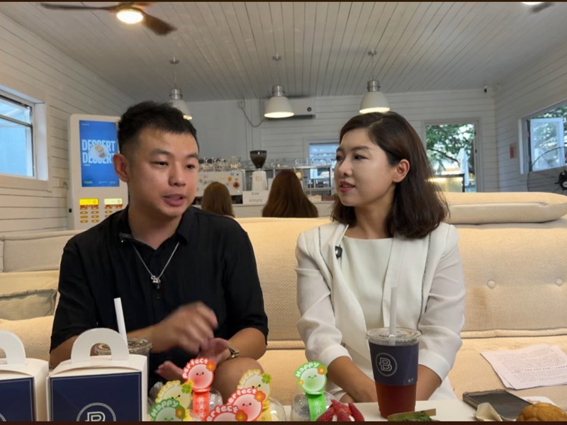 天涯区“我为助企开直播”系列活动。天涯区营商环境局供图