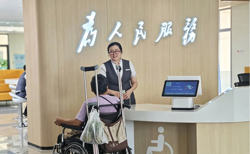 保亭打造海南首个三星无障碍政务服务大厅。保亭残疾人联合会供图